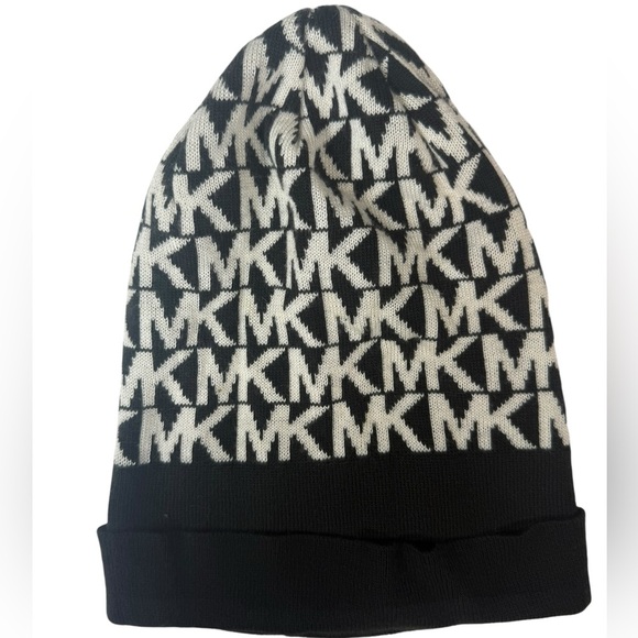 MICHAEL Michael Kors Black and White Knit Beanie - Picture 1 of 4